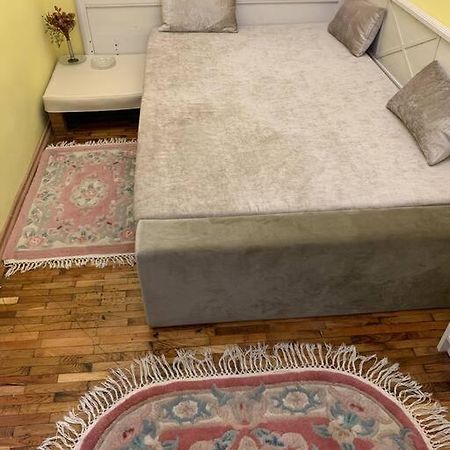 Central Location For One Person Budapest Luaran gambar