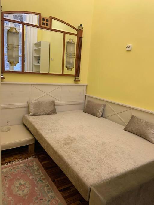 Central Location For One Person Budapest Luaran gambar